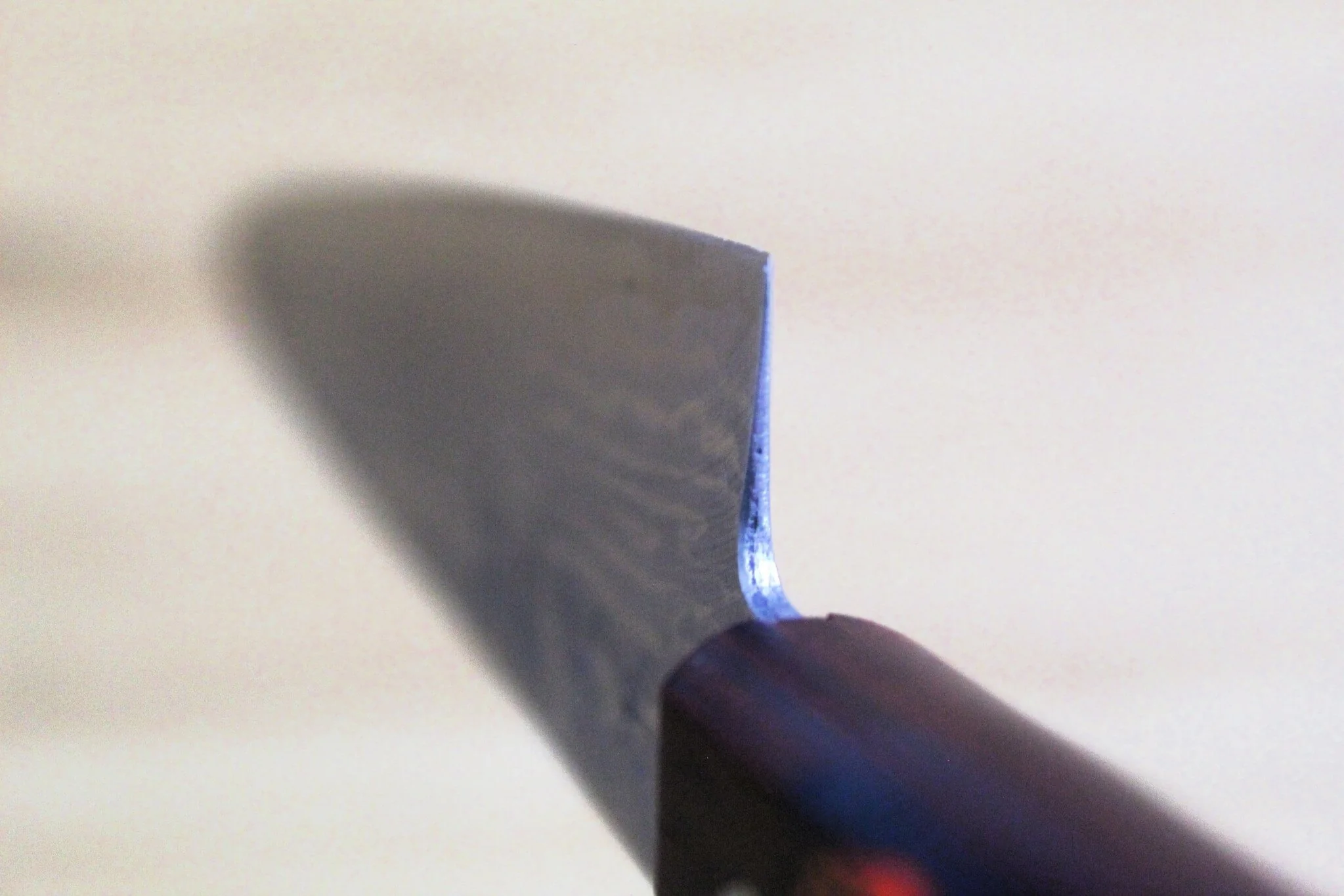 Shigeki Tanaka Damascus VG10 Petty with Red Handle  150mm / 5.9" - Image 8