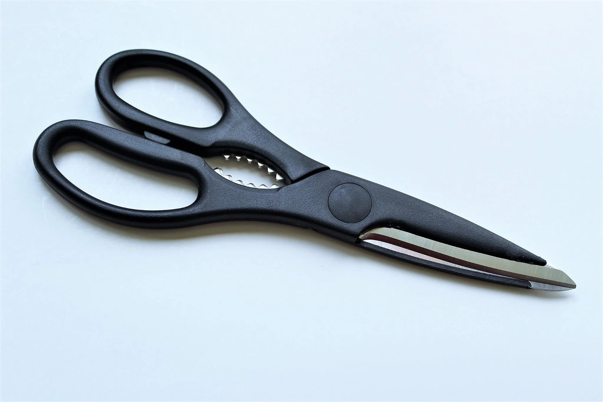 Silky KSP-220 Japanese Kitchen Shears - Black - Image 5